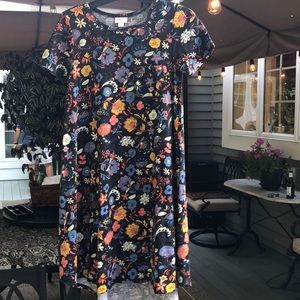 NWOT XXS Carly Lularoe